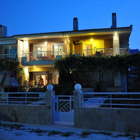 Studios Giannakis Chrisi Ammoudia Exteriör bild
