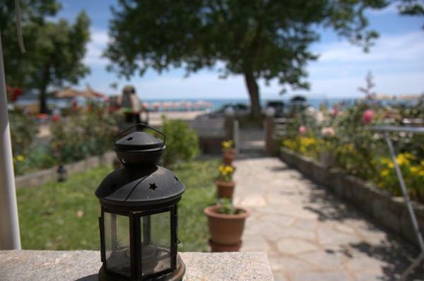 Studios Giannakis Chrisi Ammoudia Exteriör bild